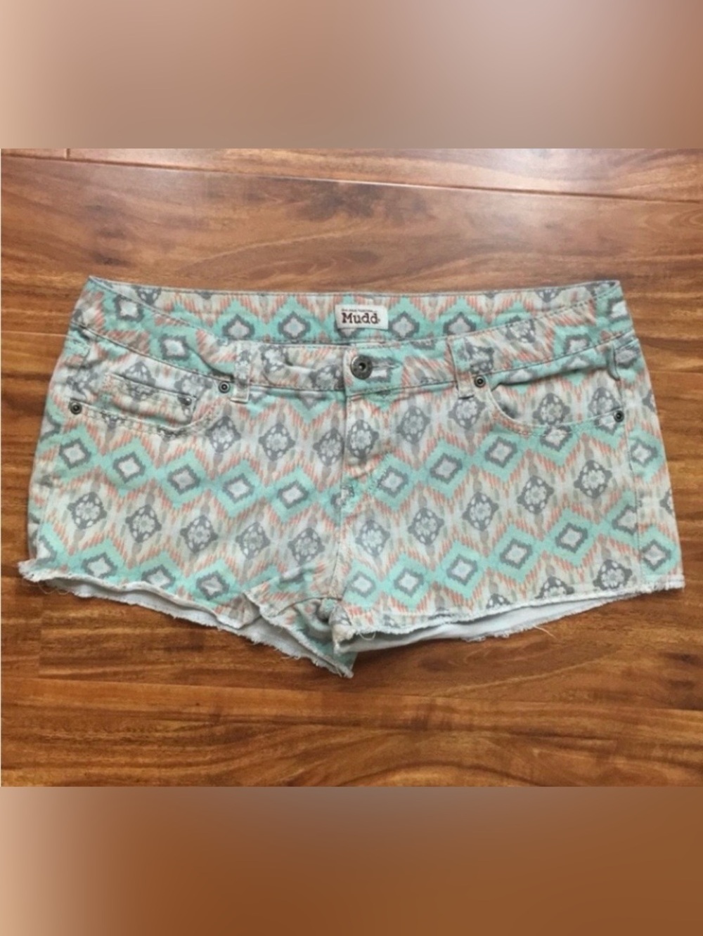 3/$25 Mudd Junior Turquoise Southwestern Midrise Cutoff Denim Short Size 15 Boho